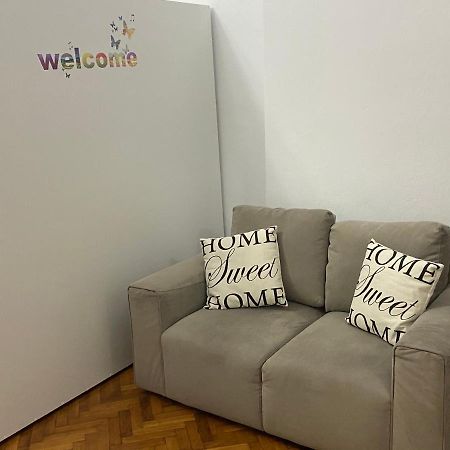 Апартаменты Apartament Super Central Cu Parcare Privata Арад Экстерьер фото